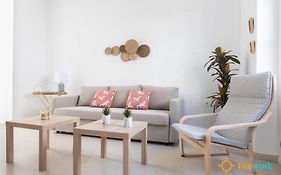 Apartamento Floral - WIFI - PETFRIENDLY - ECOFRIENDLY
